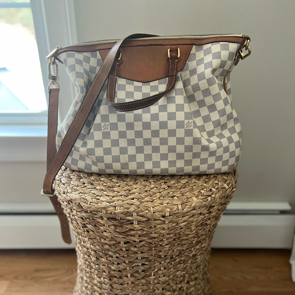 Louis Vuitton Siracusa GM
